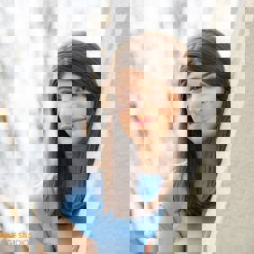 5dcf076dddf1be528994f06b_Alana Gordon