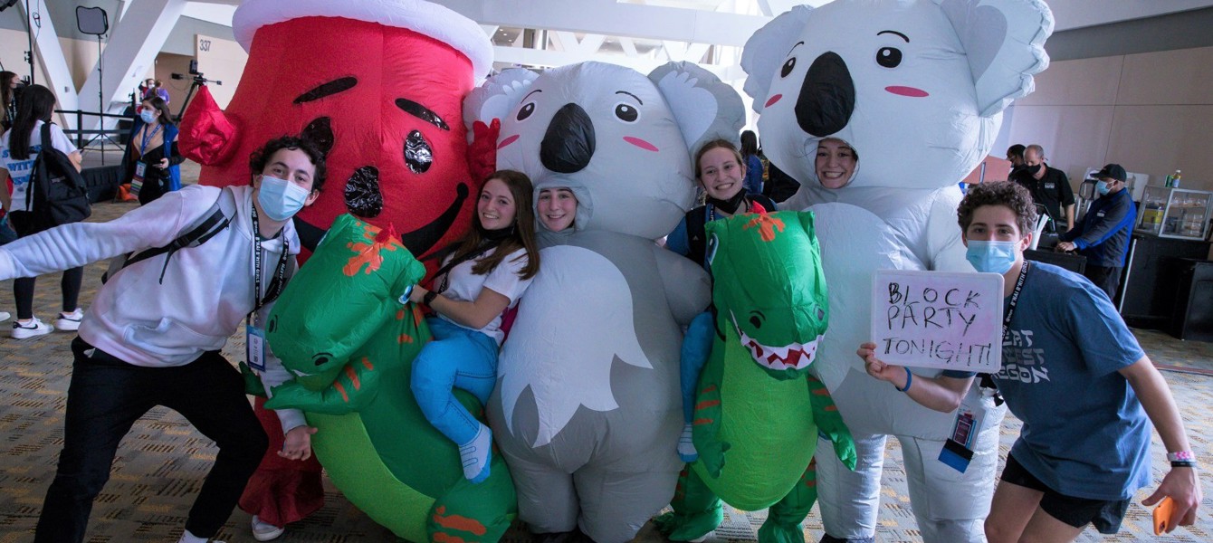 62126b2ccfa1c91ed58a0f2a_Maya 2