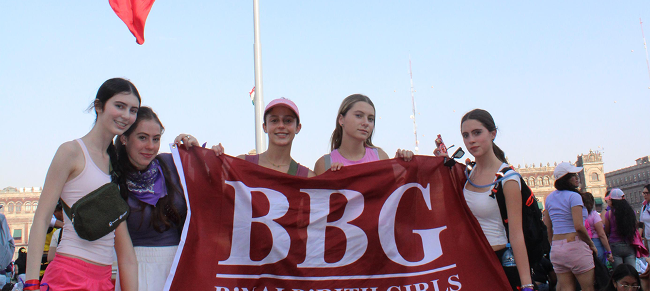 67dc6160accbd36e0889bd6f_Rafaela3-20