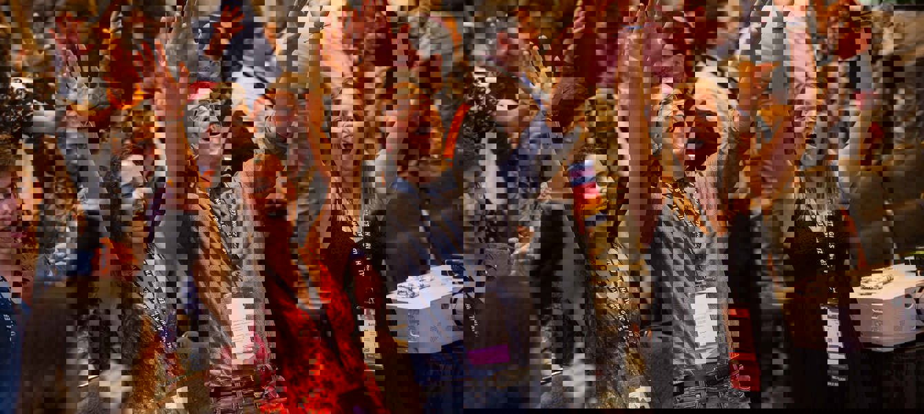 5bf49cbd9378366e55bcc6c3_BBYO IC - Jason Dixson Photography -_5d0ae1cf