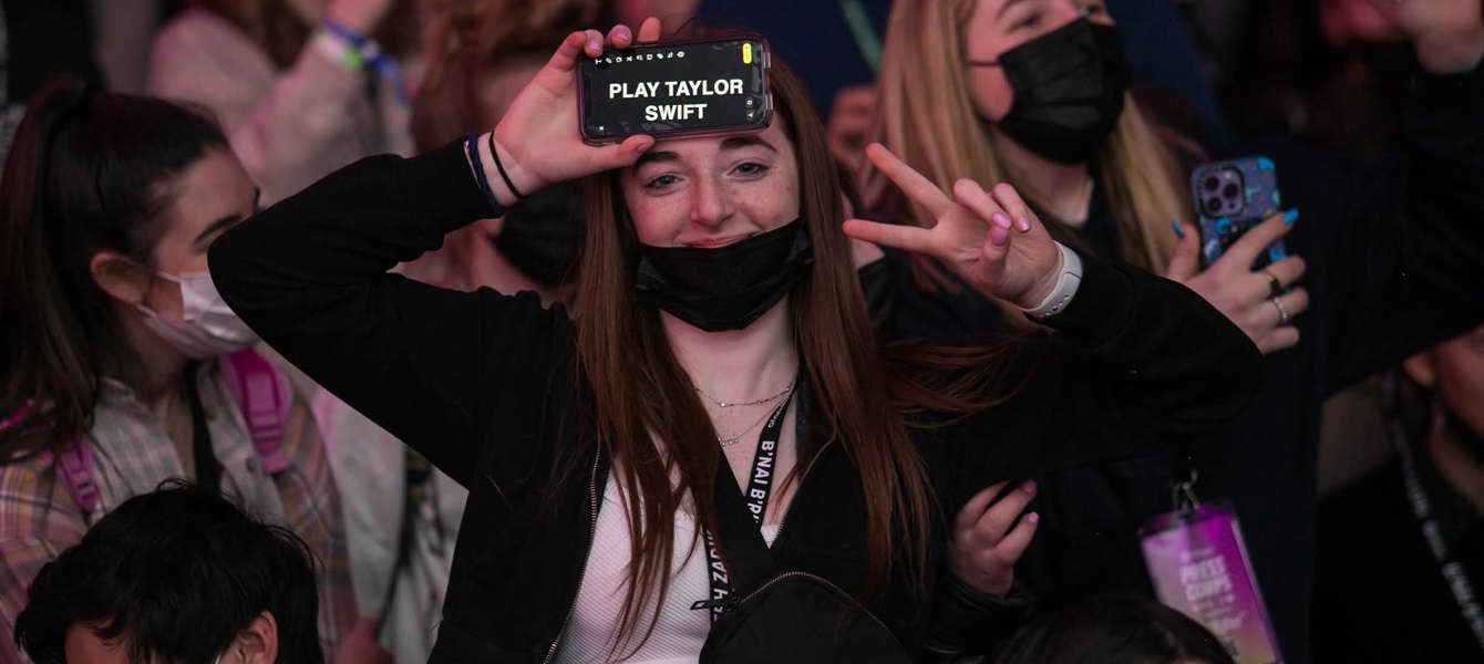 6866a09e2374404f2c751236_BBYO IC - Jason Dixson Photography -_bbcb35e3