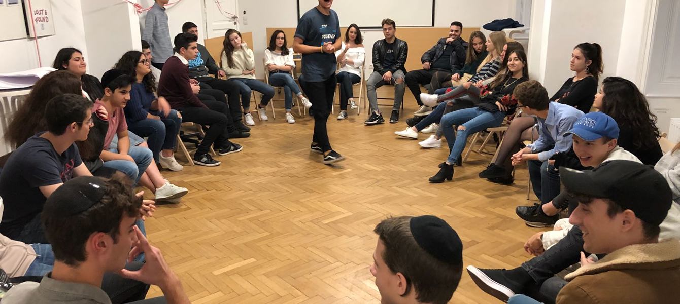 5bd284083ed808fd6a8cd133_kickoff image article