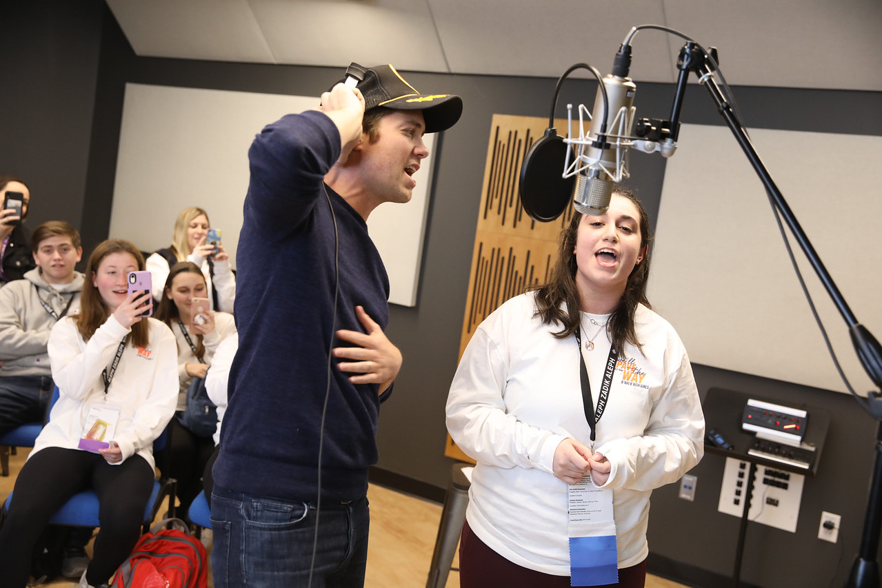 5e4735ac72cc458f3a12ed68_i-r66Js9g-X2