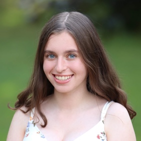 5dcf07f20406285ecfa8c64d_Sierra Kaplan