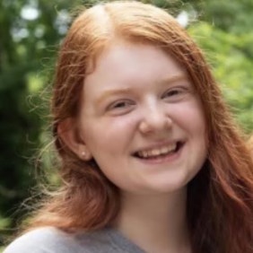 5fe4ed6f3626ff78213c92f9_Headshot (shofar)