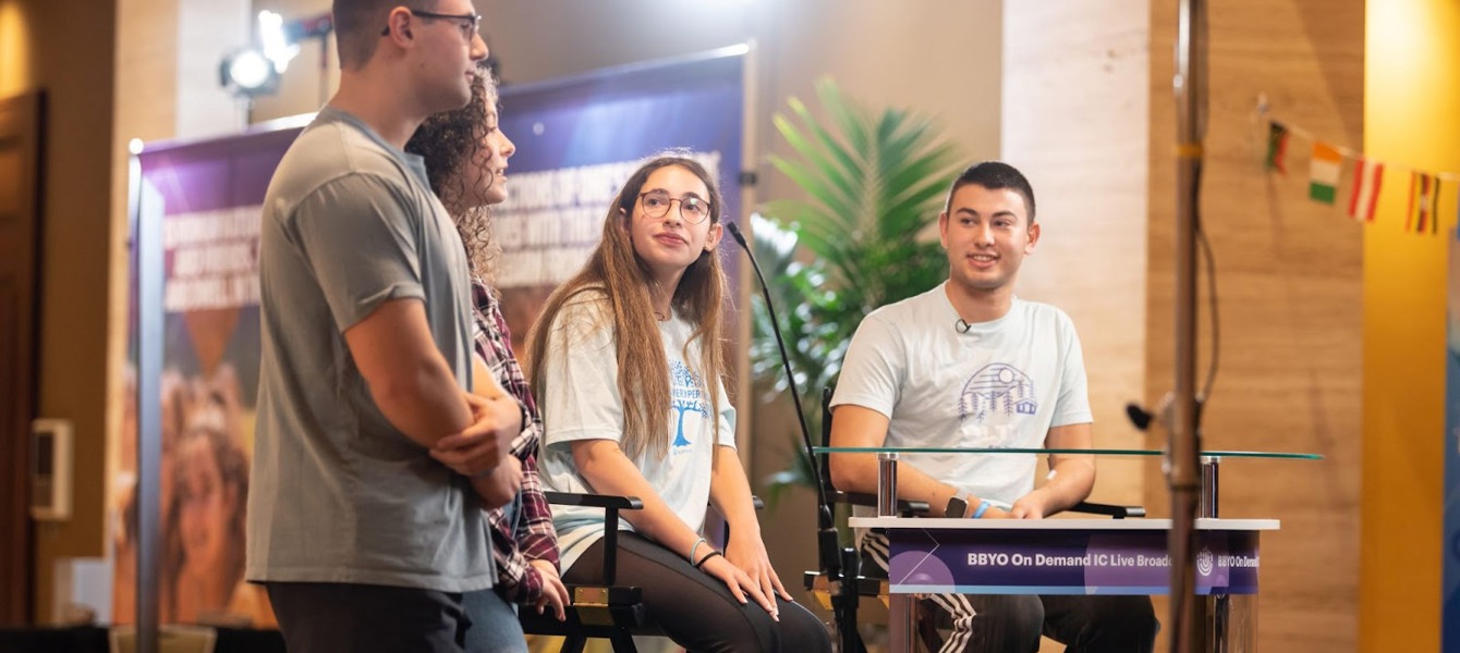 640b6788b65b2f4af837d6cb_gal