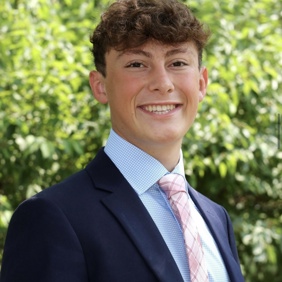 62b0fdc9f16bac8a32babcc4_IMG_2904