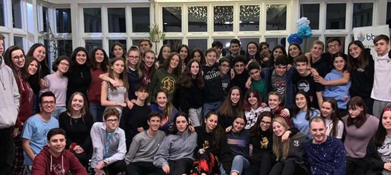 5f3fdea932a398332726a4e9_UKI Shabbat 2