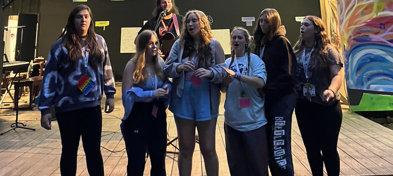 63516a209e714fe9165e5bd2_ShofarPic